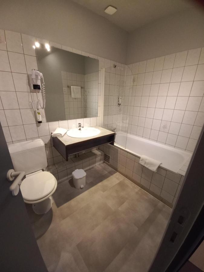 Logis Hotel La Residence, Cognac Centre Экстерьер фото