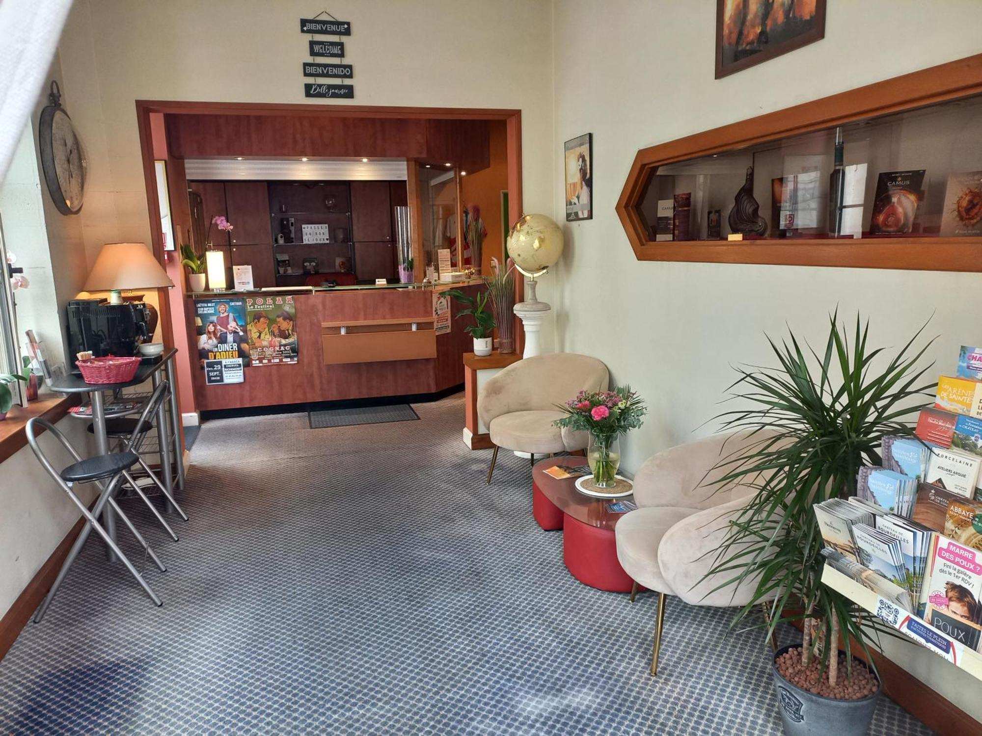 Logis Hotel La Residence, Cognac Centre Экстерьер фото