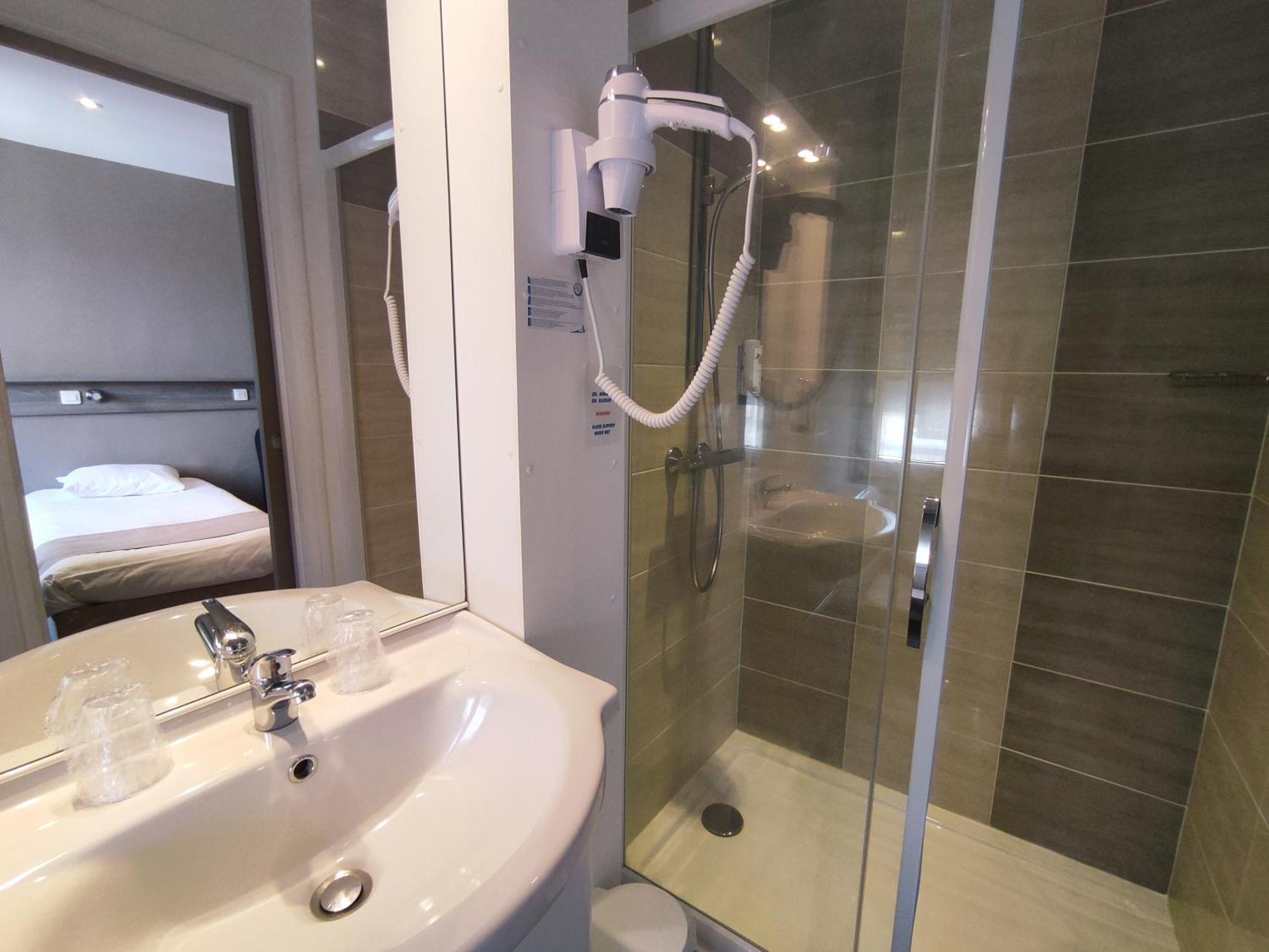 Logis Hotel La Residence, Cognac Centre Экстерьер фото