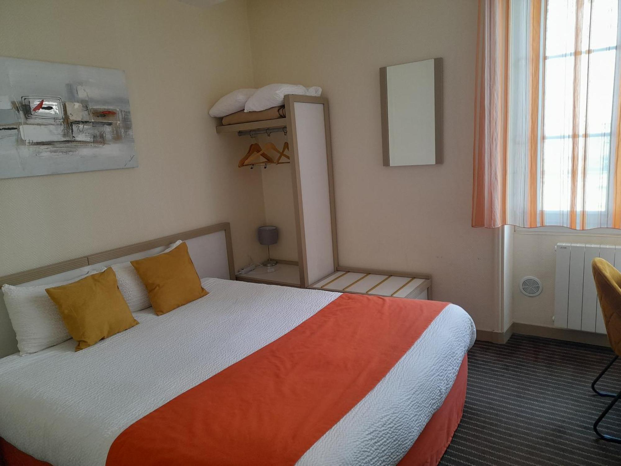 Logis Hotel La Residence, Cognac Centre Экстерьер фото
